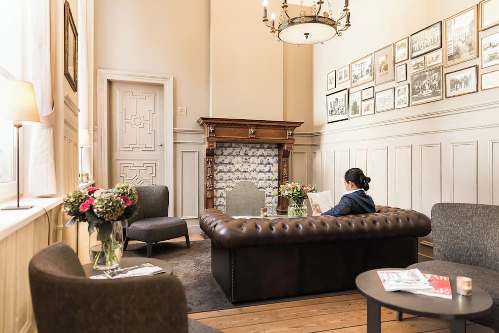 Lobi dinlenme salonu