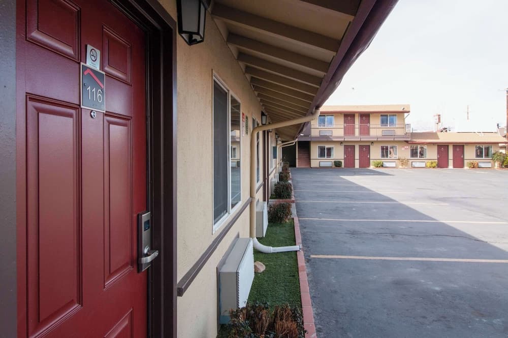 Quality Inn Bishop near Mammoth