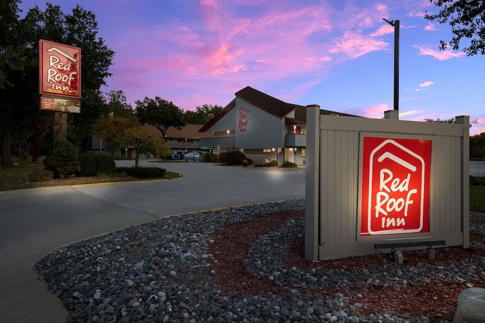 Red Roof Inn Cleveland - Westlake