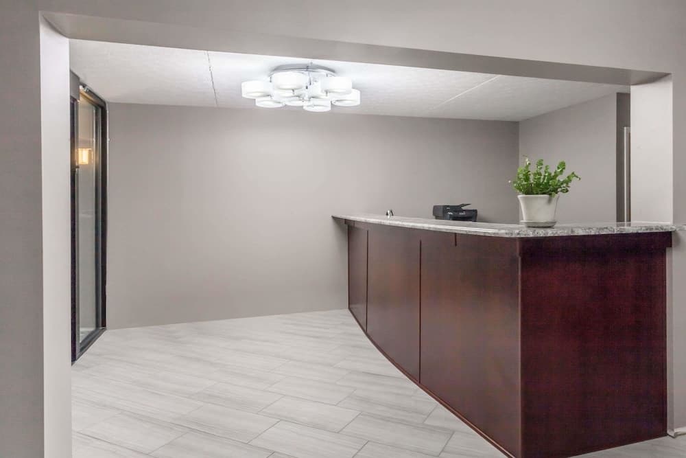 Days Inn by Wyndham Nashville Saint Thomas West Hospital