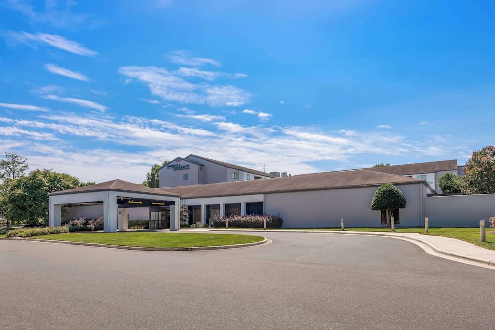 Sonesta Select Charlotte University Research Park