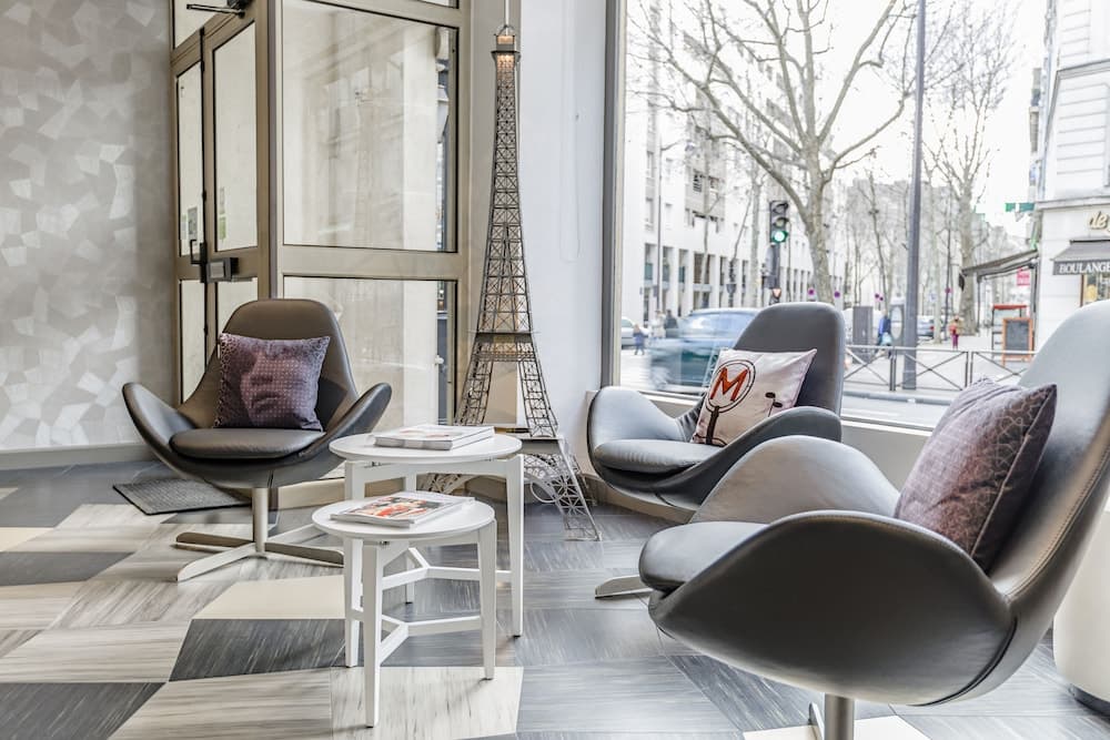 Lobi dinlenme salonu