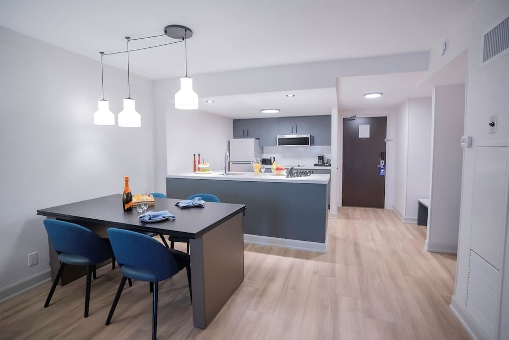 Les Suites Hotel Ottawa