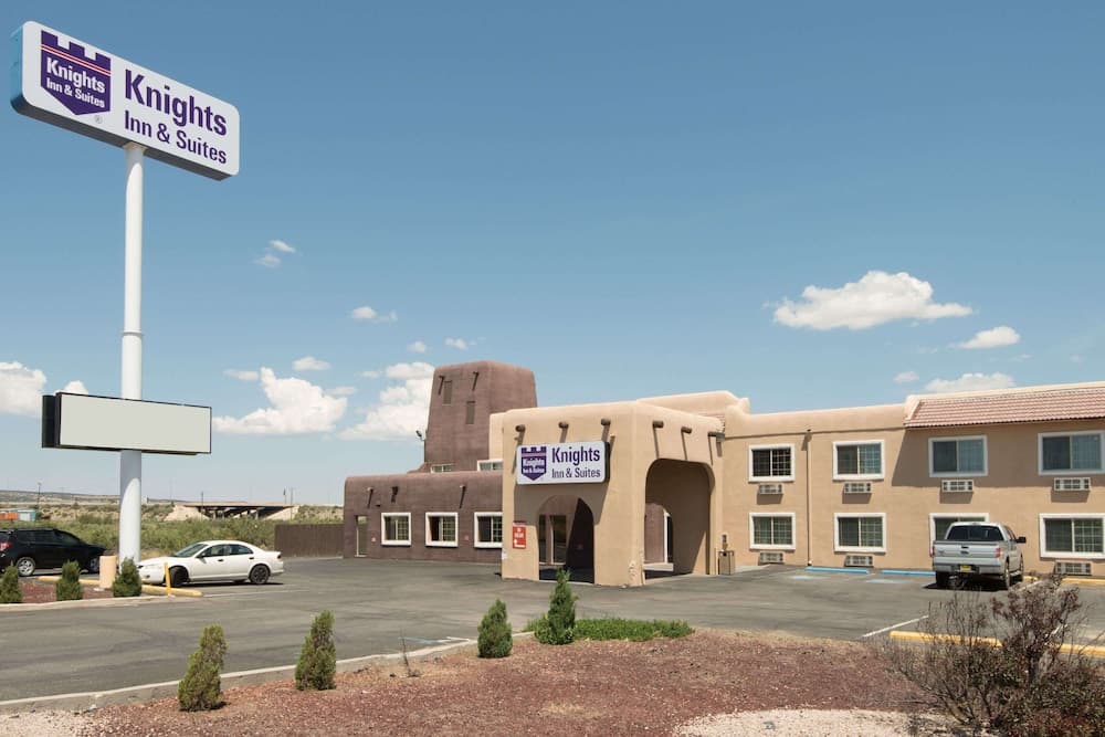 Knights Inn Gallup at 3208 W Hwy 66