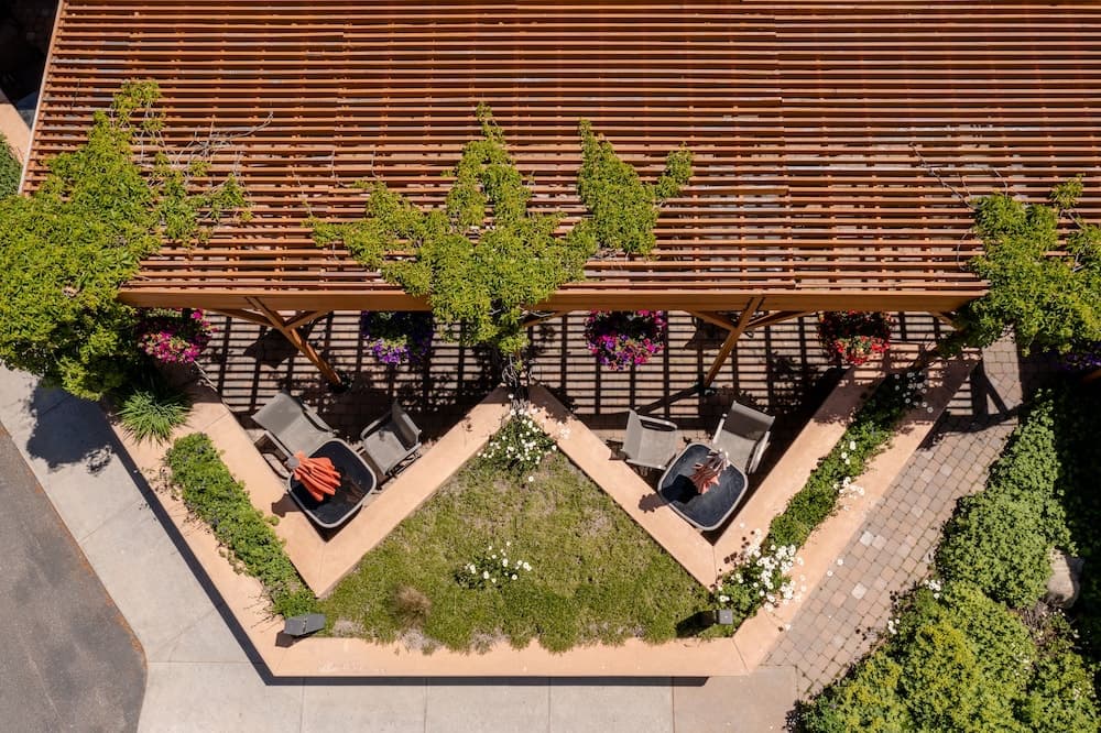 Flying Saddle Resort