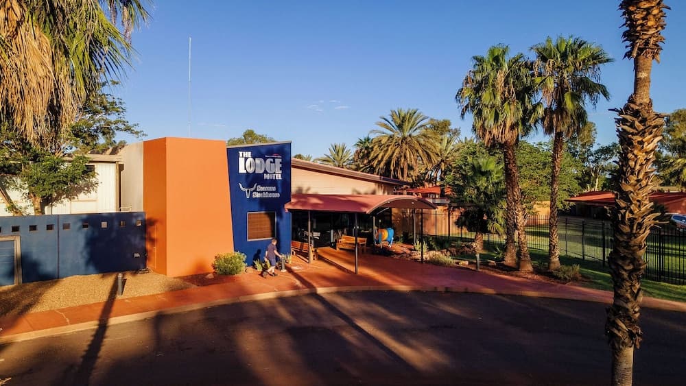 The Lodge Motel, Newman