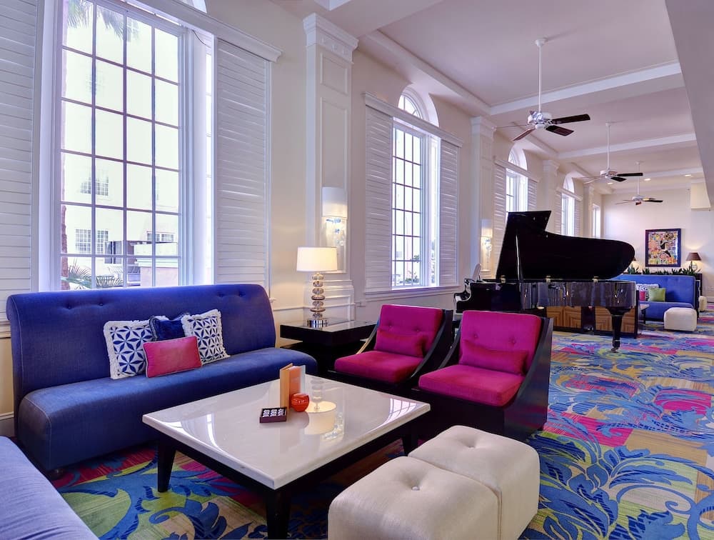 Lobi dinlenme salonu