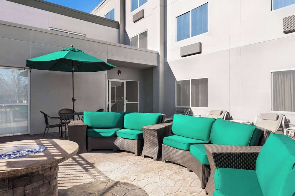 Wingate by Wyndham Fletcher at Asheville Airport