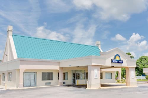 Days Inn by Wyndham Chester