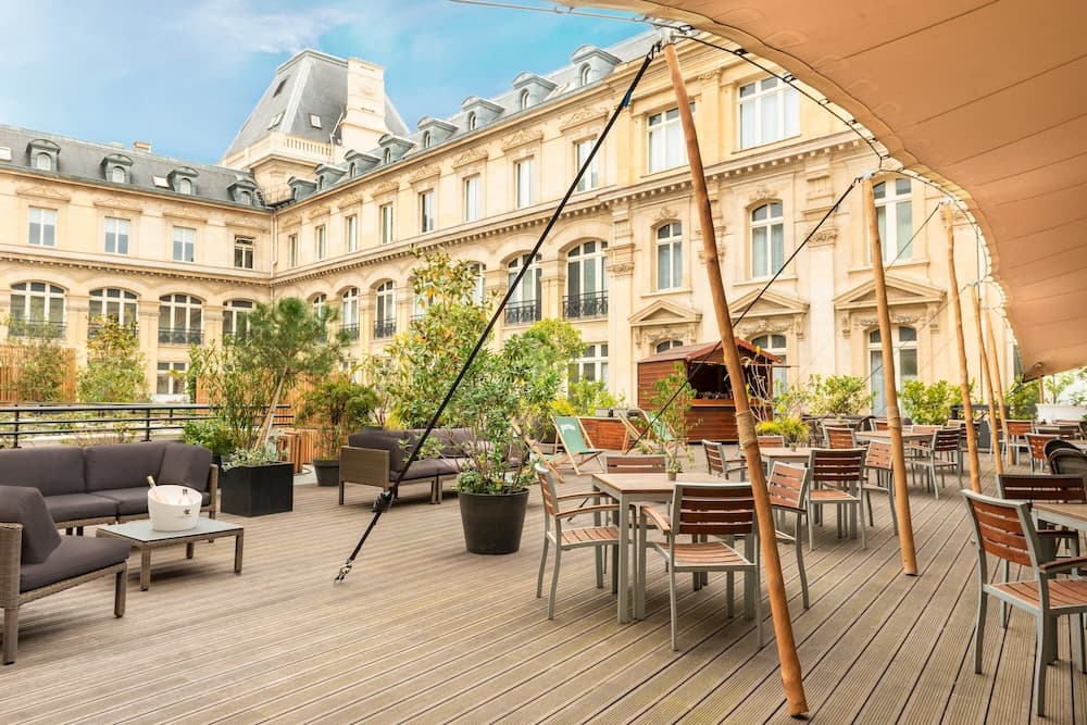 Crowne Plaza Paris Republique by IHG