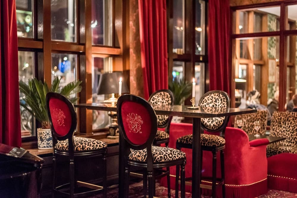 Lobi dinlenme salonu