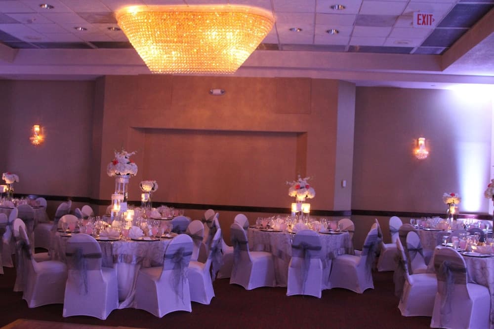 Salon düğünü