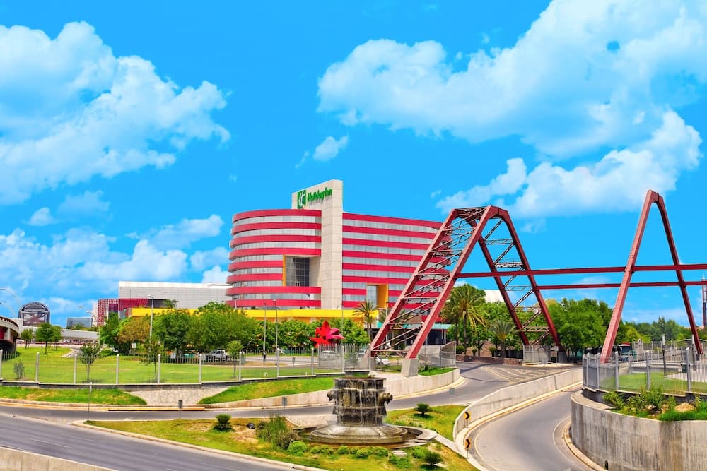 Holiday Inn Monterrey - Parque Fundidora by IHG