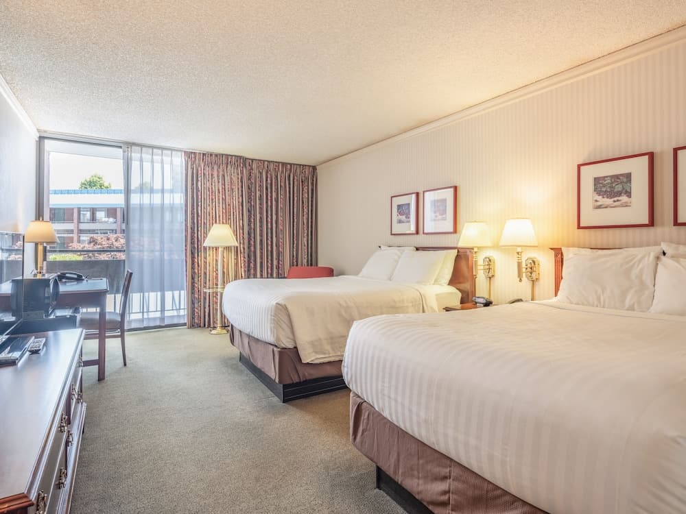 University Place Hotel & Conference Center