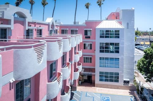 Days Inn by Wyndham Santa Monica