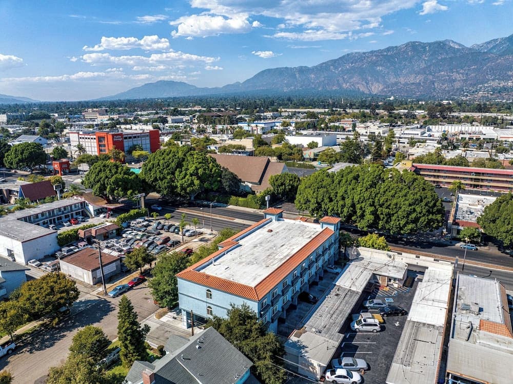 Rodeway Inn & Suites Pasadena