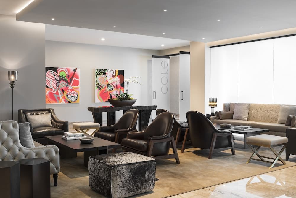 Lobi dinlenme salonu