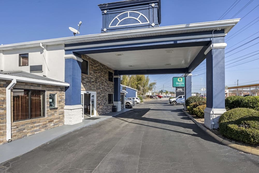 Quality Inn