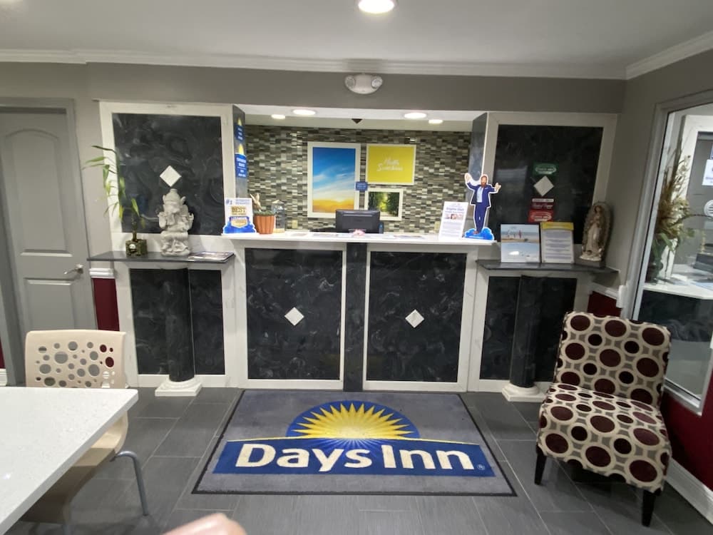Days Inn by Wyndham Forest