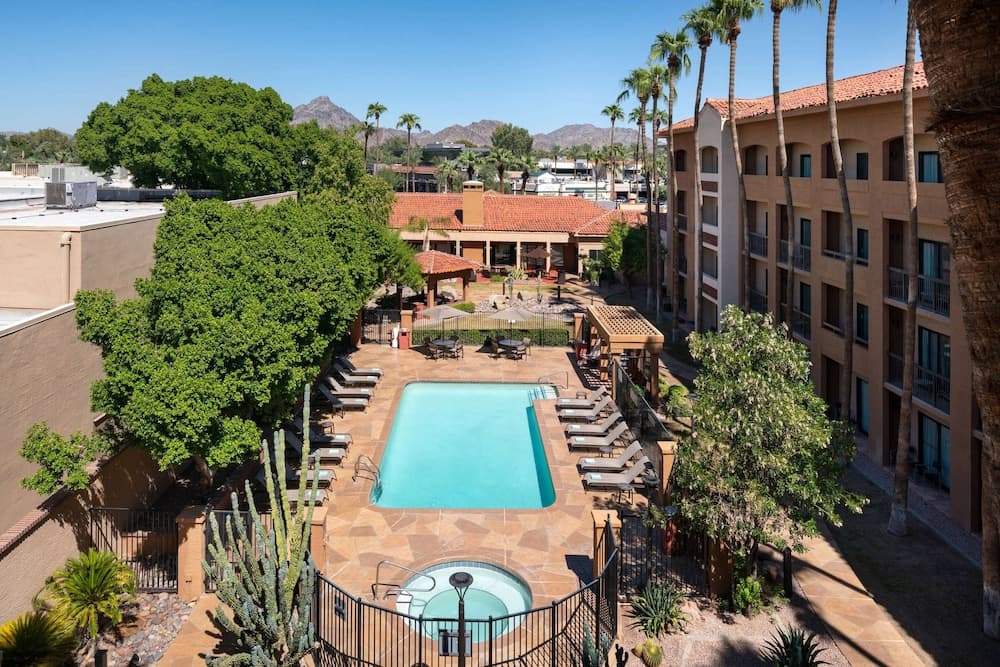 Sonesta Select Phoenix Camelback