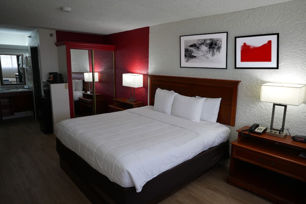 Clarion Hotel Broken Arrow - Tulsa