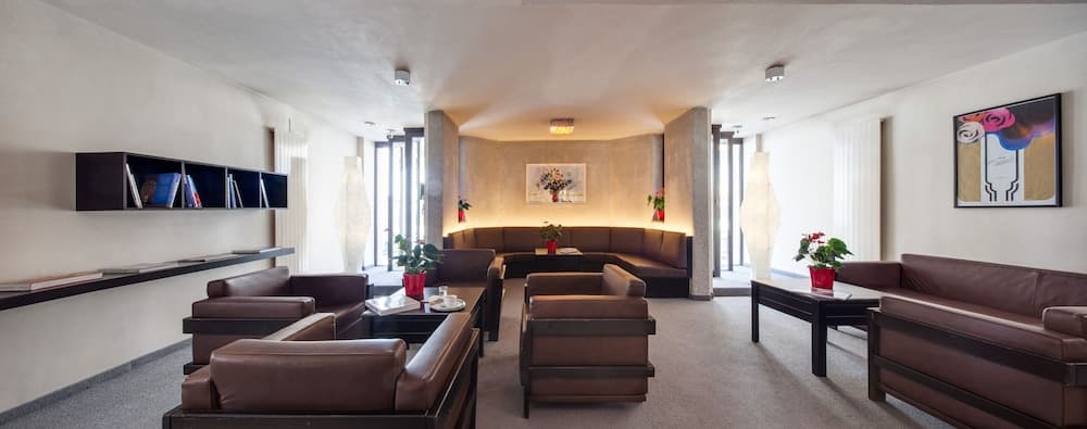 Lobi dinlenme salonu