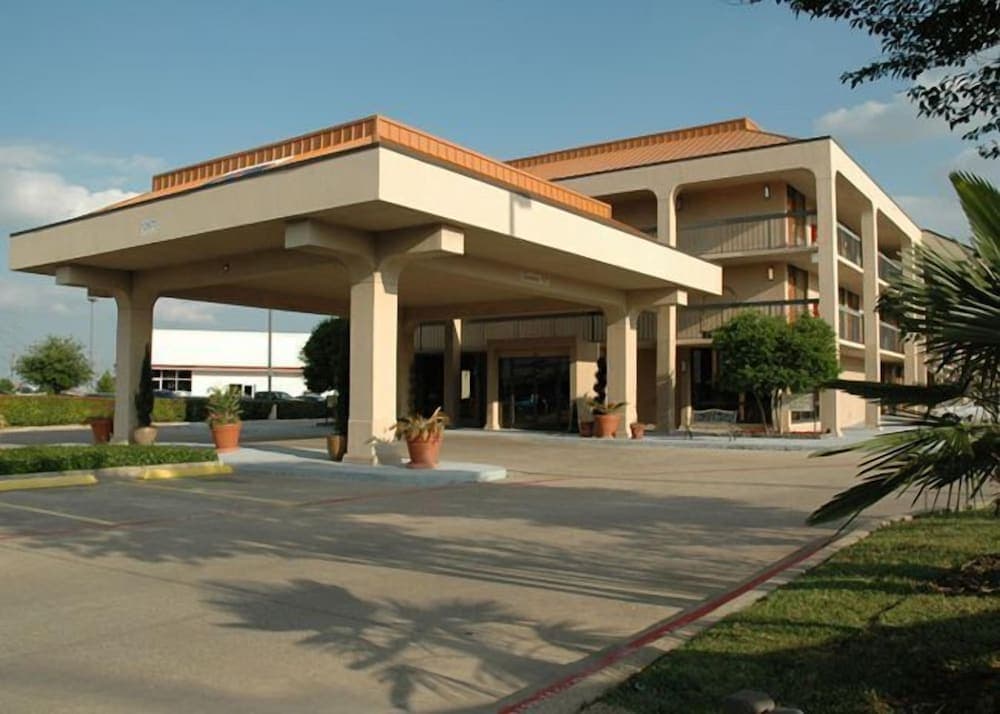 Executive Inn