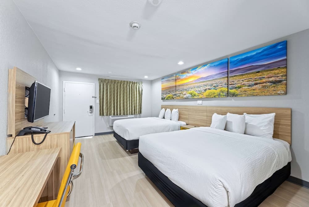 Days Inn by Wyndham McKinney