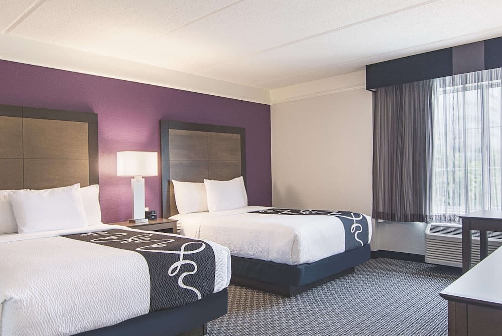 La Quinta Inn & Suites by Wyndham Atlanta Perimeter Medical