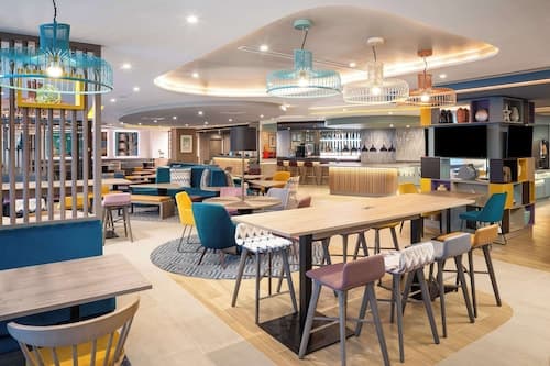 Hampton by Hilton London City