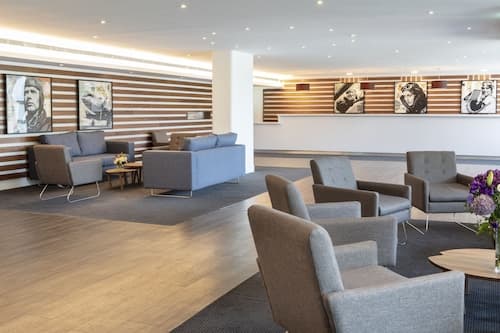 St Giles Heathrow Hotel