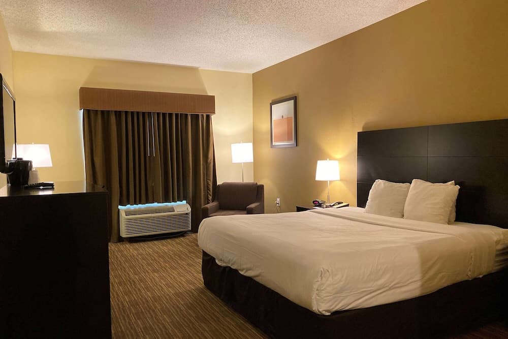 Baymont by Wyndham Houston North