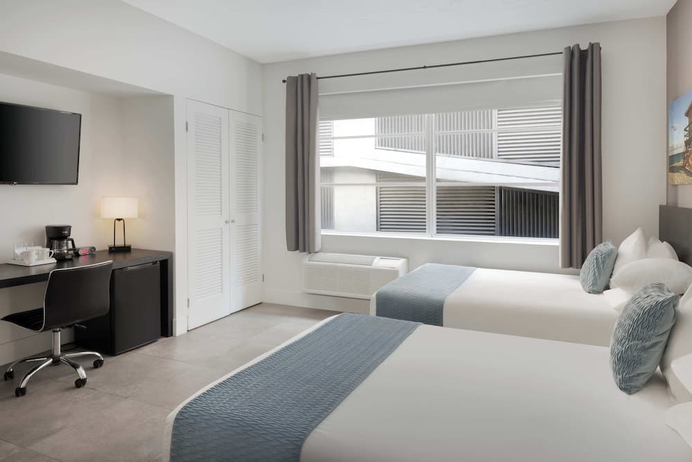 MB Hotel, Trademark Collection by Wyndham