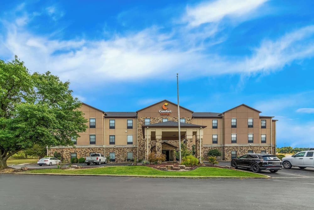 Comfort Suites