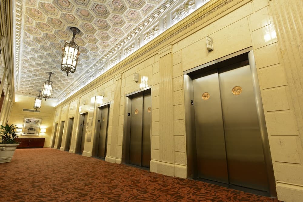 Lobi dinlenme salonu