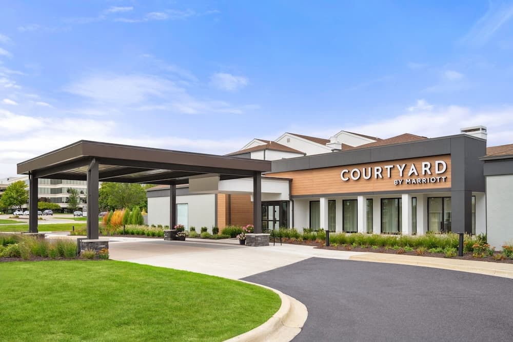 Courtyard by Marriott Detroit Livonia