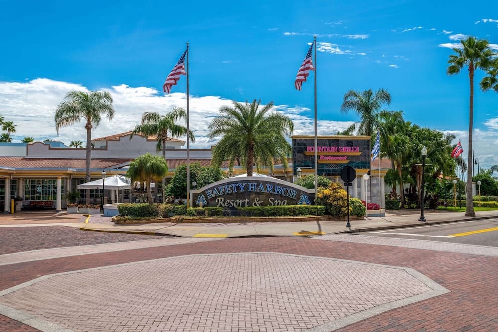 Safety Harbor Resort & Spa Trademark Collection by Wyndham