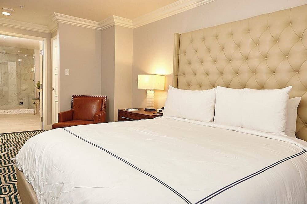 The Adolphus, Autograph Collection