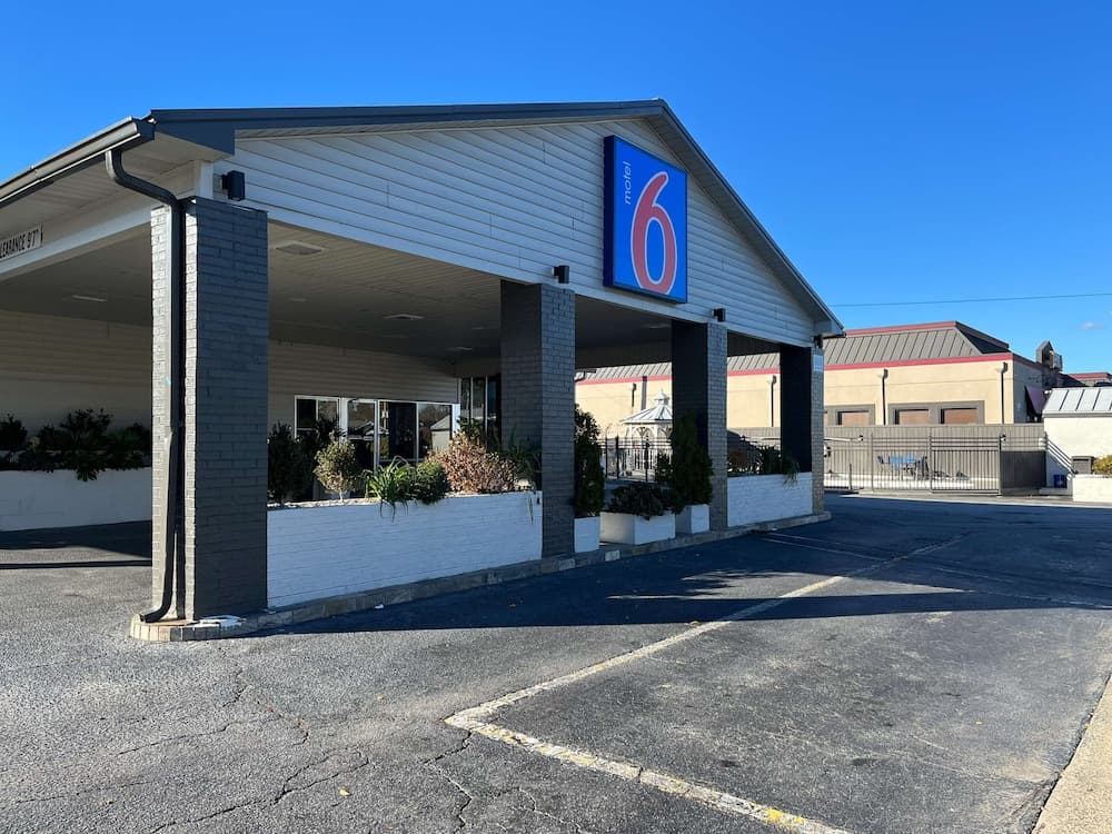 Motel 6 Greenville, NC – ECU-Medical Center