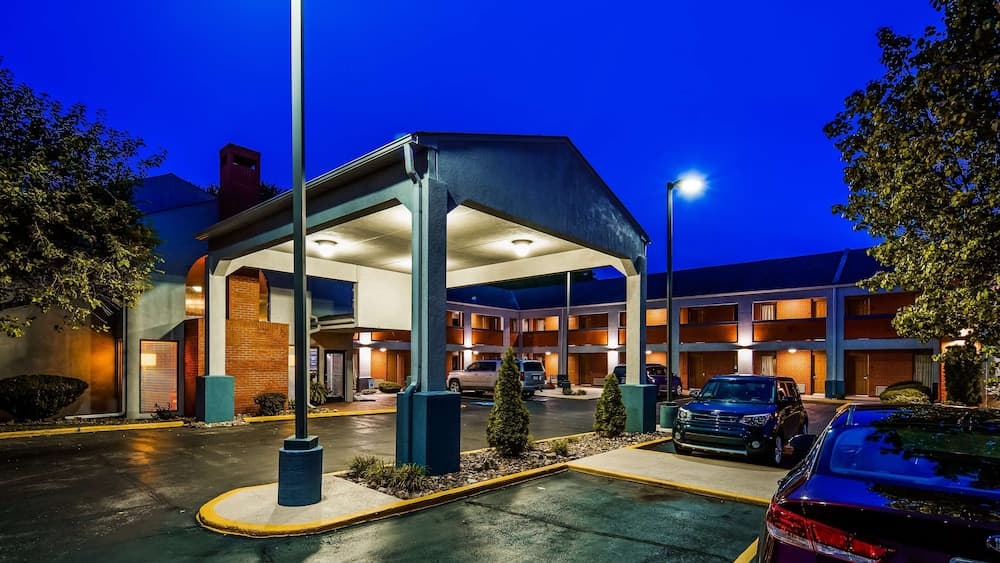 SureStay by Best Western Kansas City Country Inn North