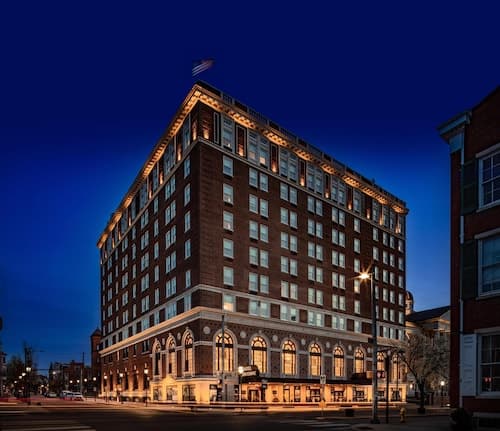 The Yorktowne Hotel, Tapestry Collection by Hilton