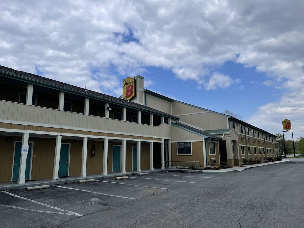 Super 8 by Wyndham Hancock MD