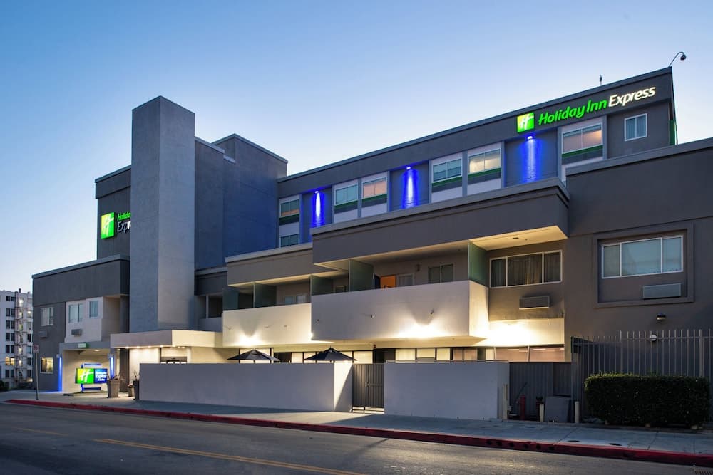 Holiday Inn Express Los Angeles Downtown West by IHG