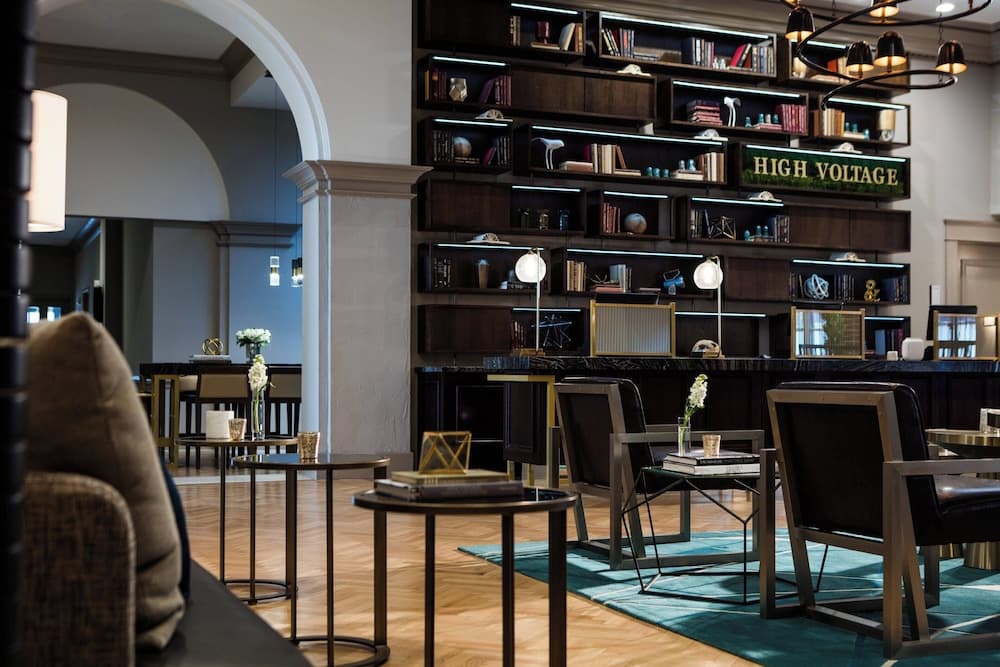 Renaissance Waterford Oklahoma City Hotel