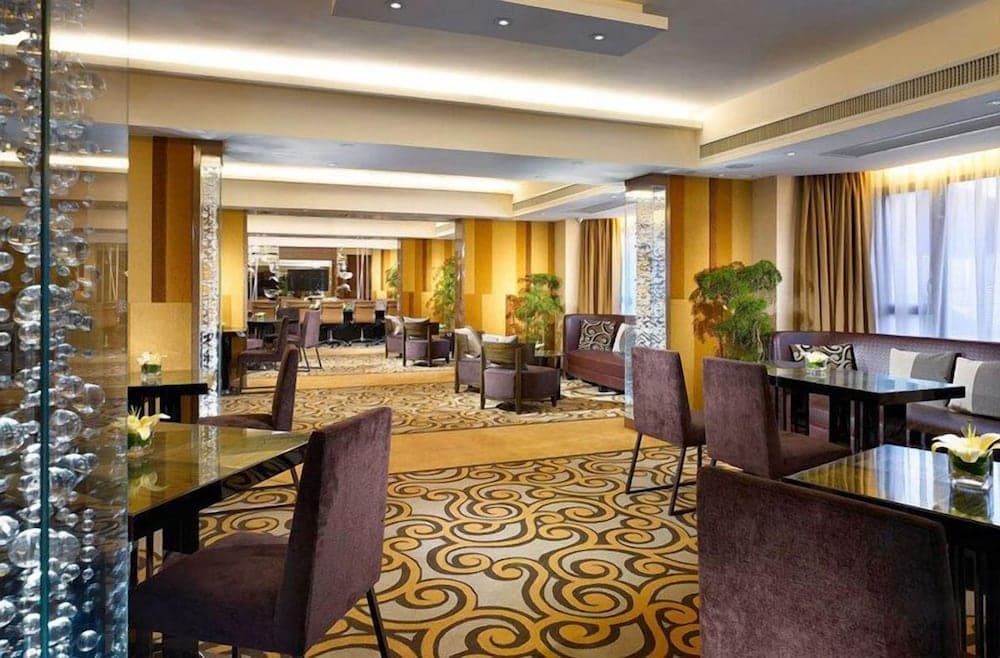 Royal Park Hotel
