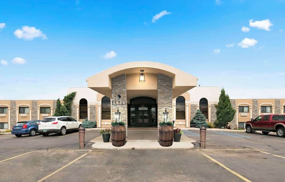 Revel Hotel Minot, SureStay Collection by Best Western