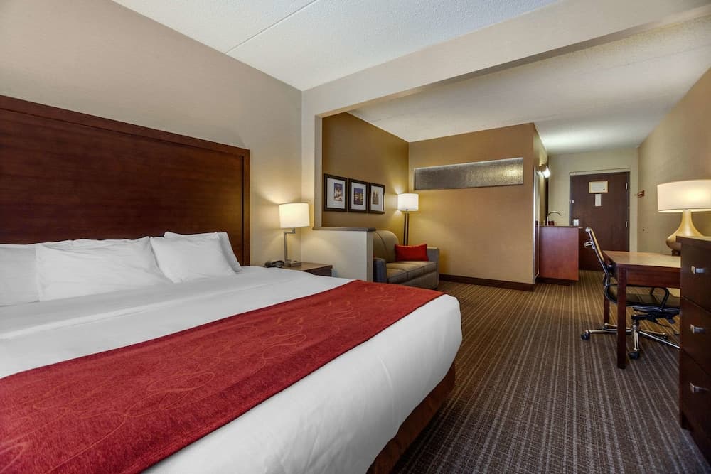 Comfort Suites