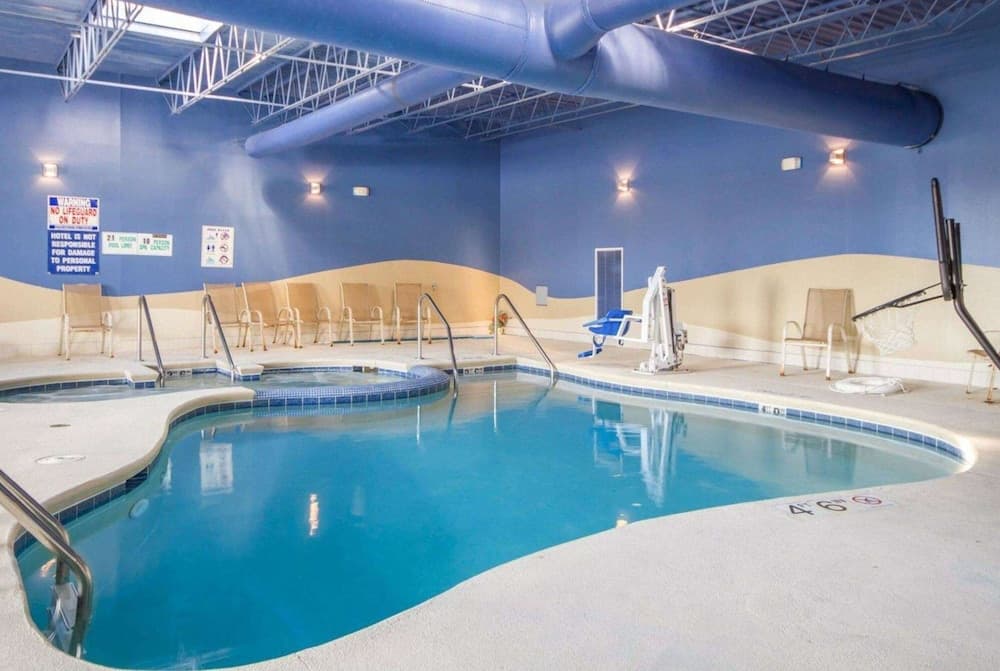 Wingate by Wyndham Sheboygan