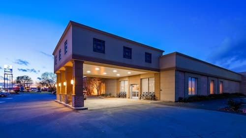 Best Western Crossroads Of The Bluffs