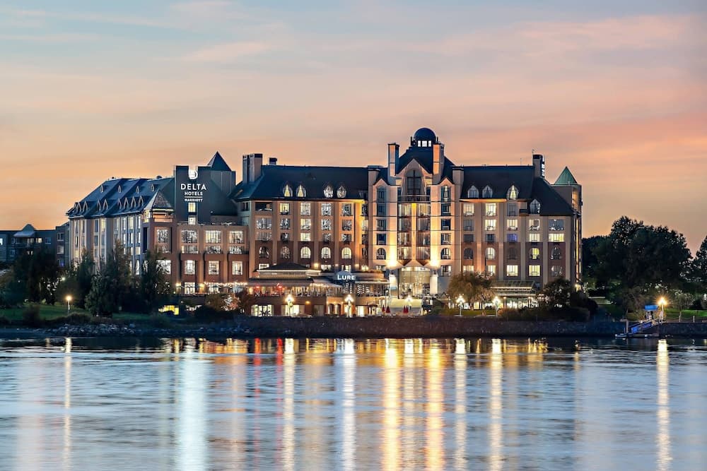 Delta Hotels by Marriott Victoria Ocean Pointe Resort